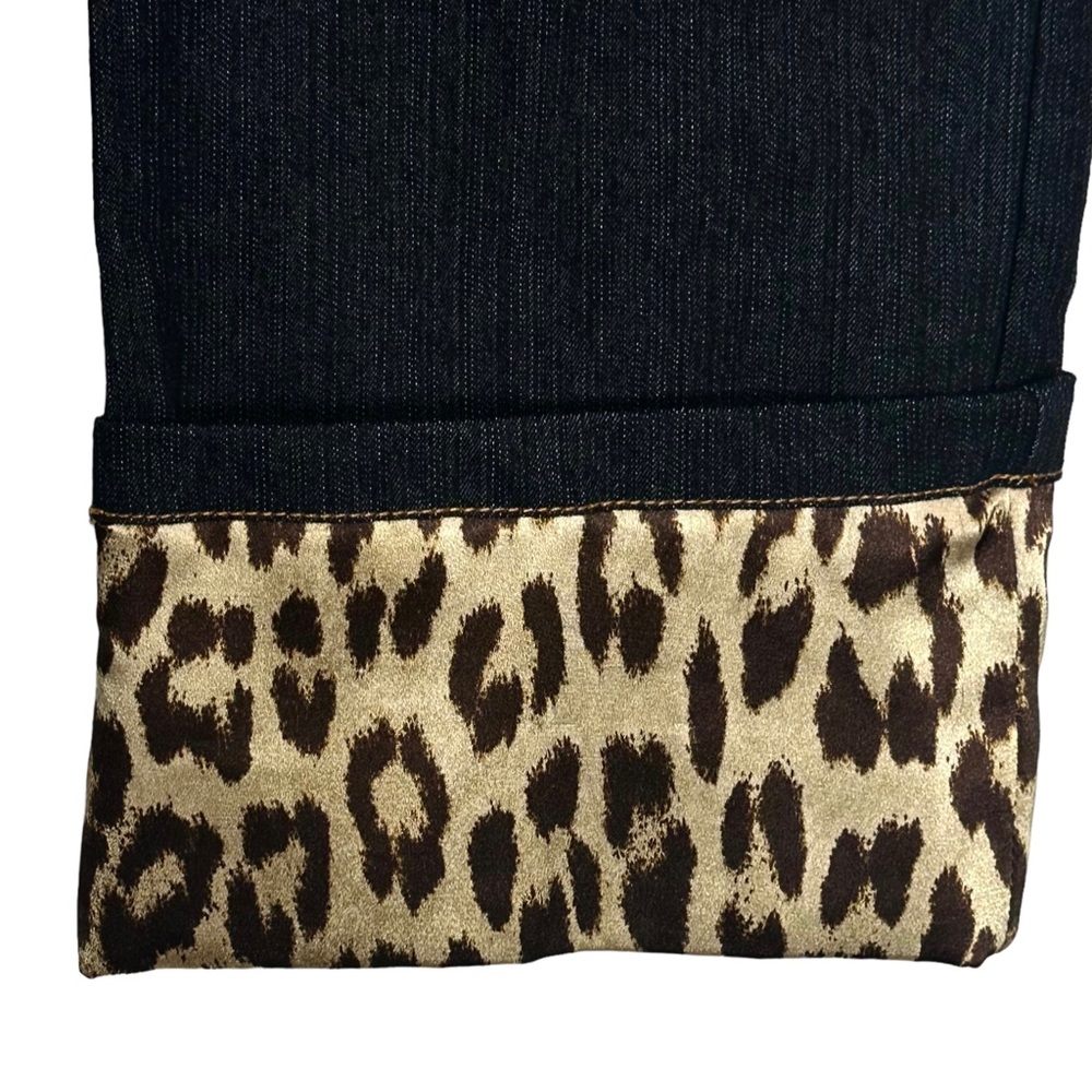V Cristina Jeans Cropped 2P Black Beaded Cheetah Print Satin Hem - Picture 6 of 9